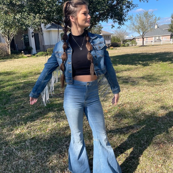 Fringe bling Jean jacket - Picture 3 of 4